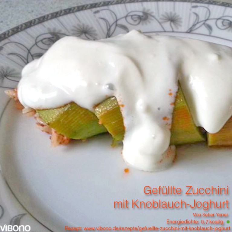 Gefüllte Zucchini mit Knoblauch-Joghurt | Vibono