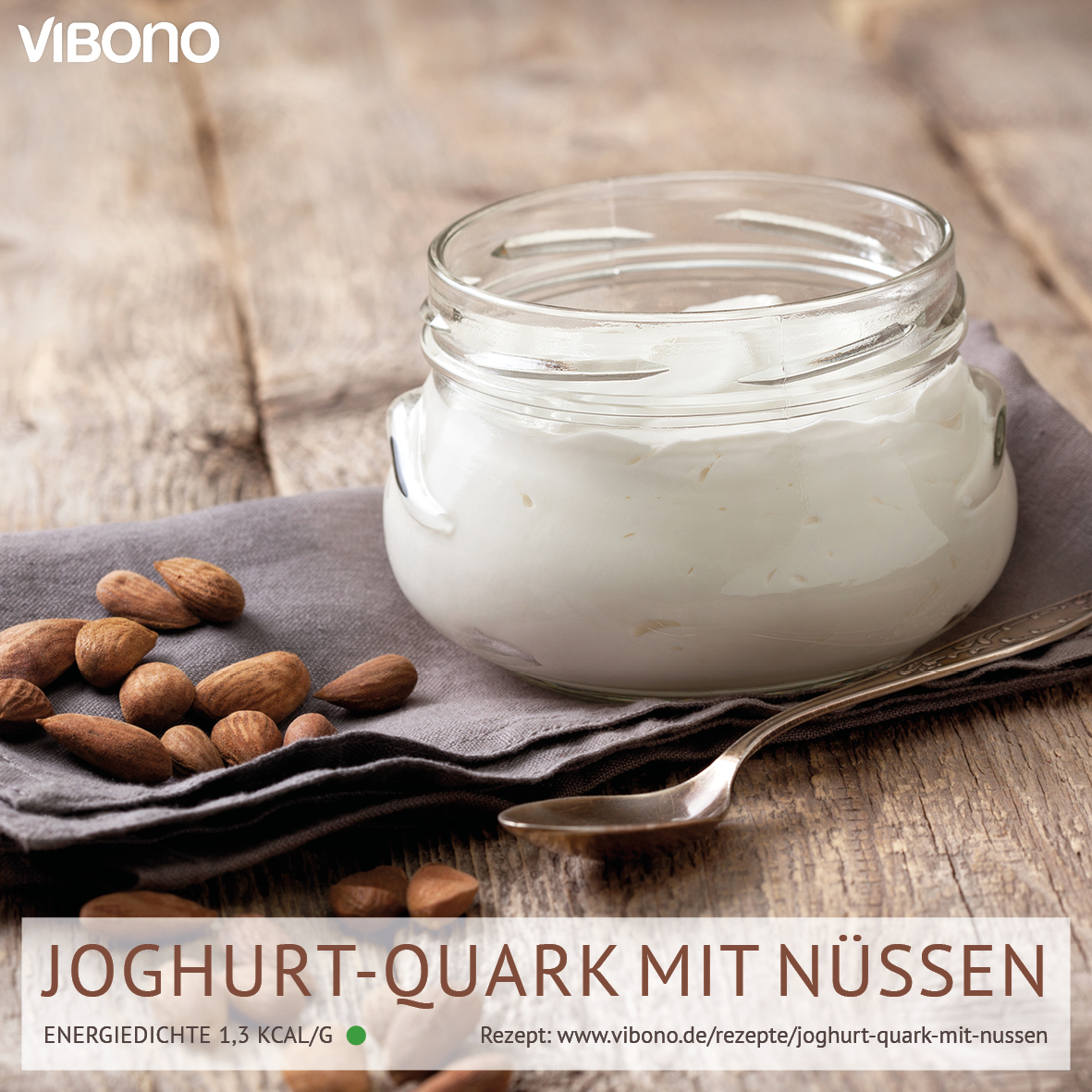 Joghurt-Quark mit Nüssen
