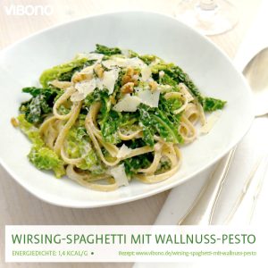 Wirsing-Spaghetti mit Walnuss-Pesto